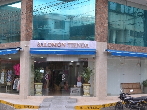 SALOMóN TIENDA