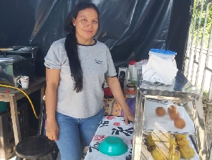 LA JUGOSA DE PATI EN EL BARRIO LLERAS